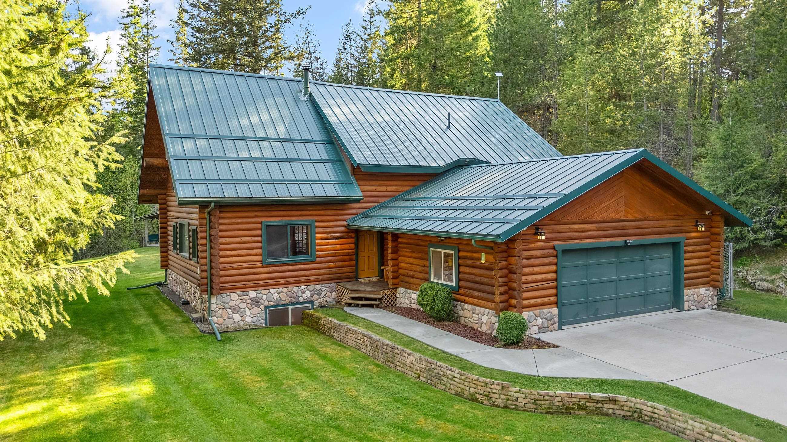 Property Photo: 21115 N Mt Spokane Park Dr WA 99021