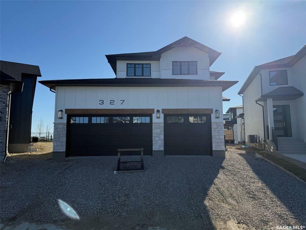 327 Woolf Bay  Saskatoon SK S7W 1E5 photo