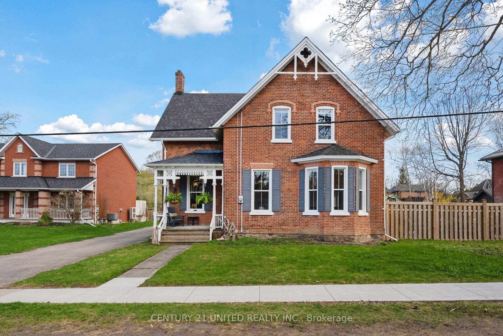 Property Photo: 13 Anne Street ON K9J 4S3