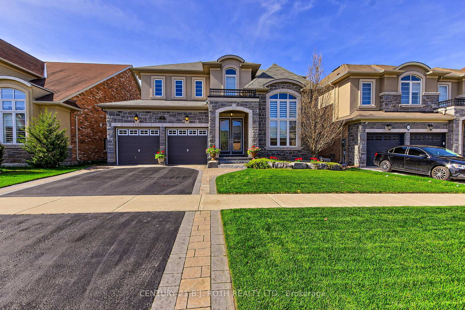 Property Photo: 35 Manor Forest Road ON L0G 1M0