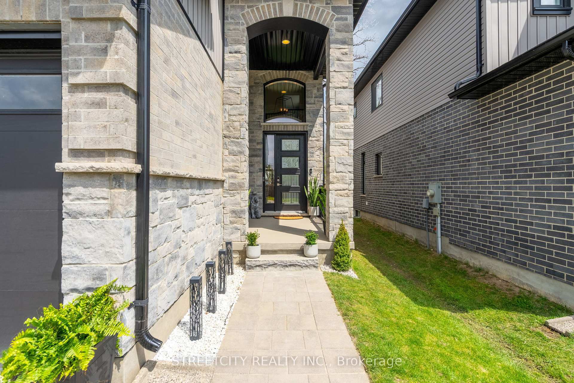 Property Photo: 2026 Gough Avenue ON N5X 0K4