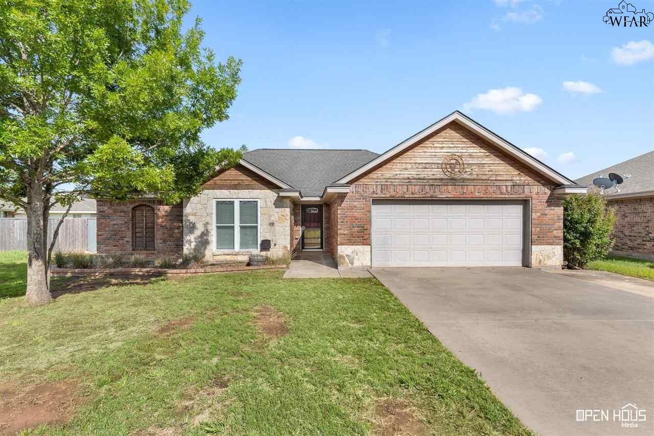 Property Photo:  1438 Lariat Trail  TX 76365 