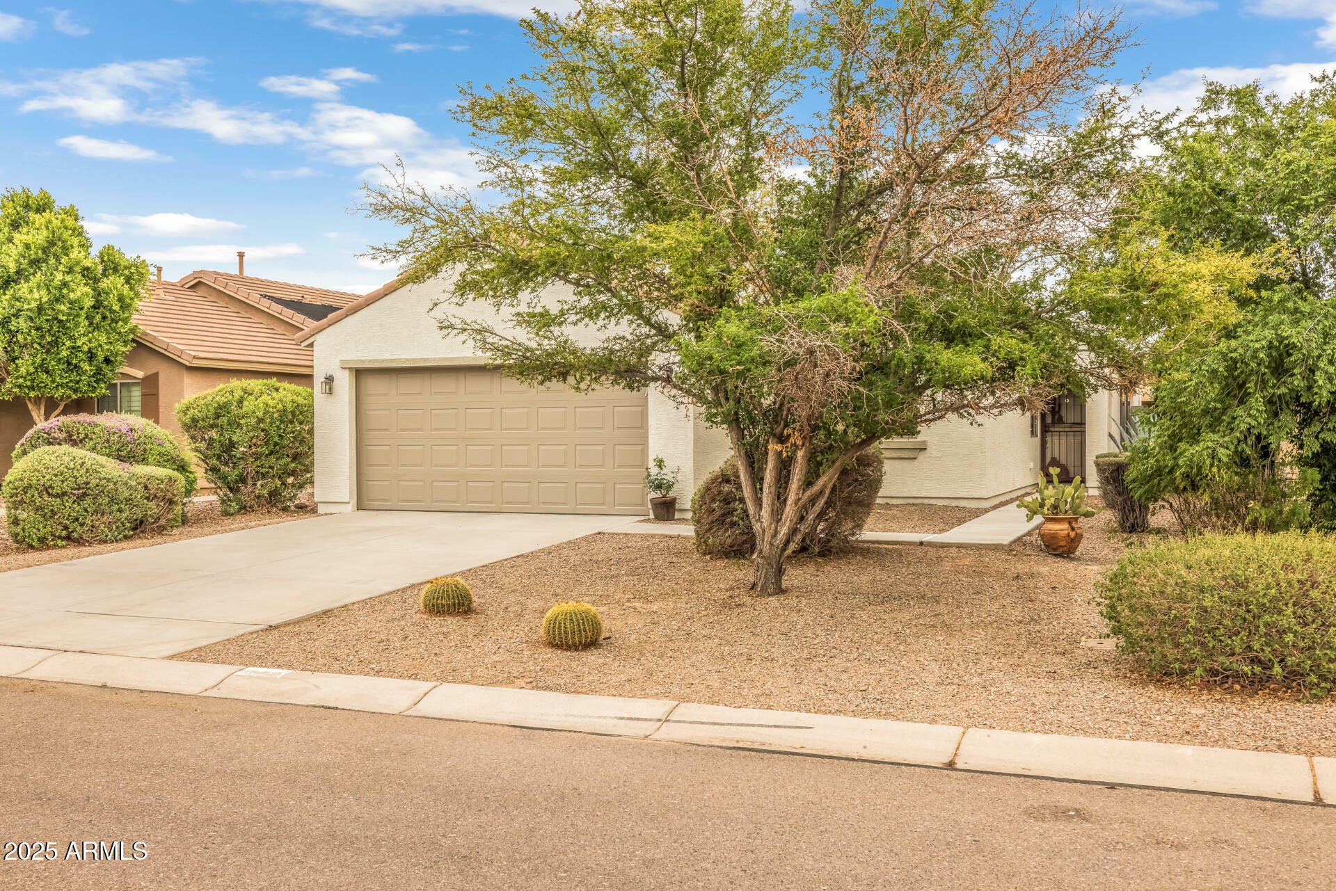 Property Photo: 1375 W Belmont Red Trail AZ 85143