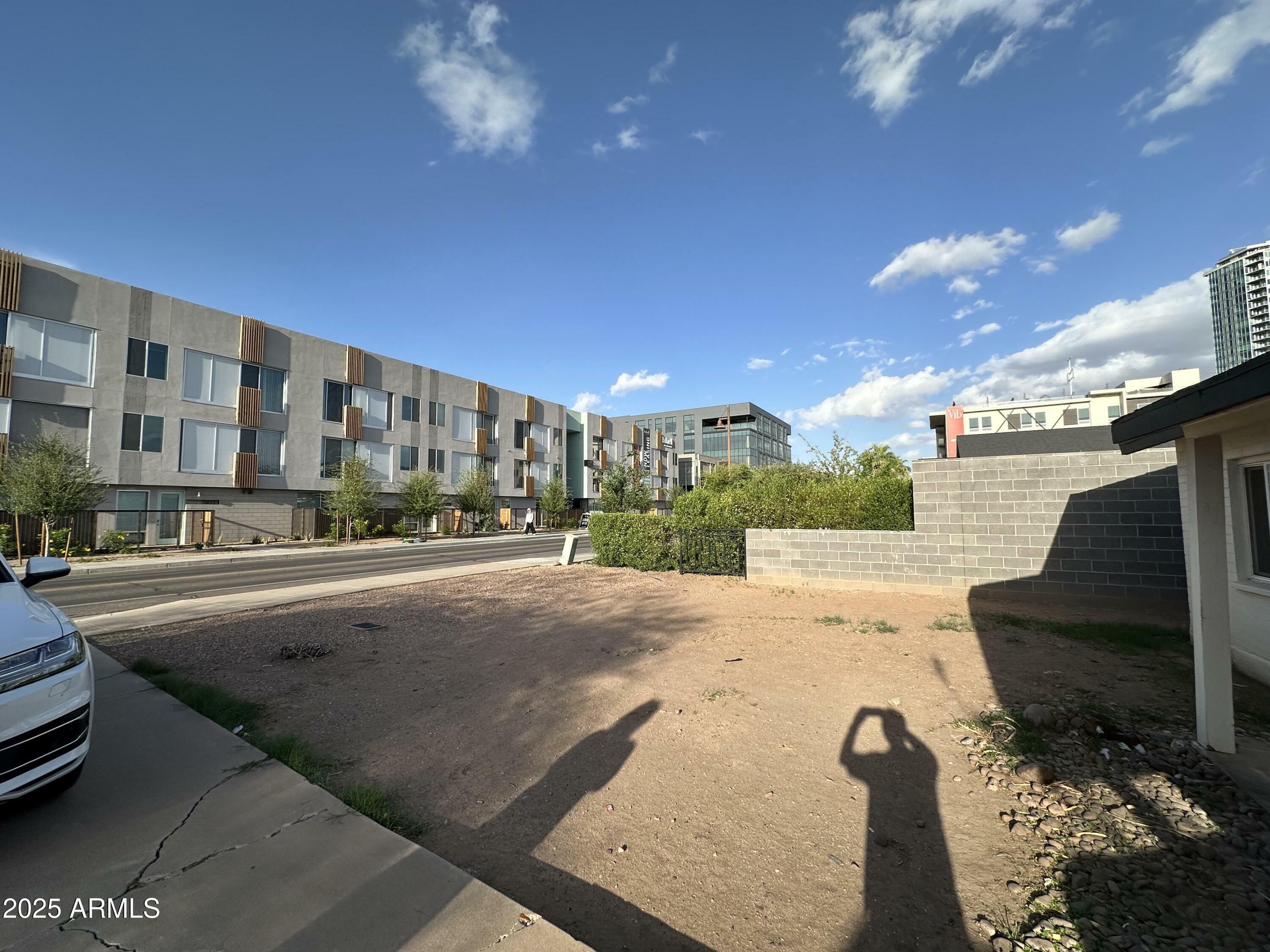 Property Photo:  421 W 5th Street 6  AZ 85281 