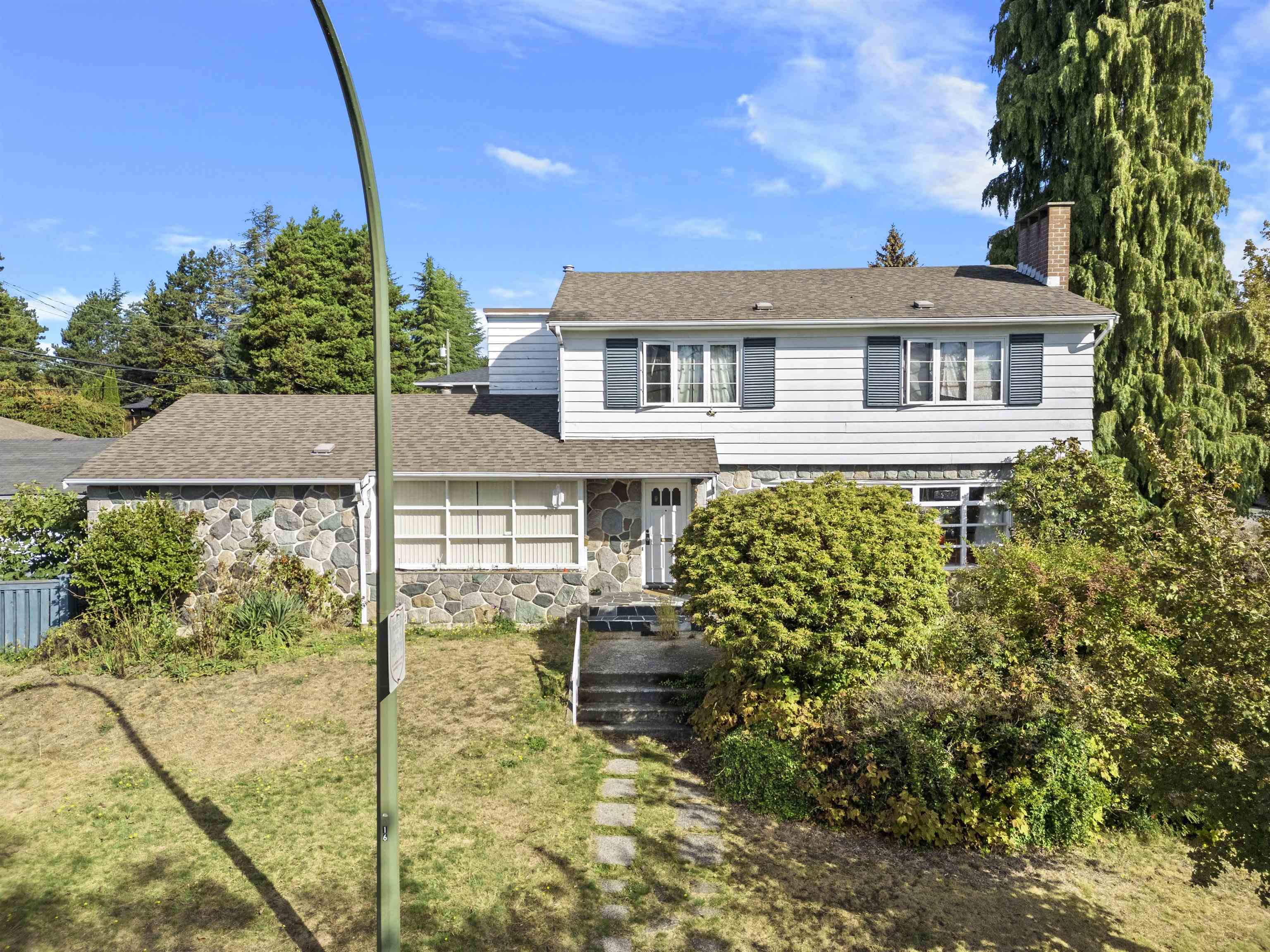 Property Photo: 609 W 52nd Avenue BC V6P 1G3