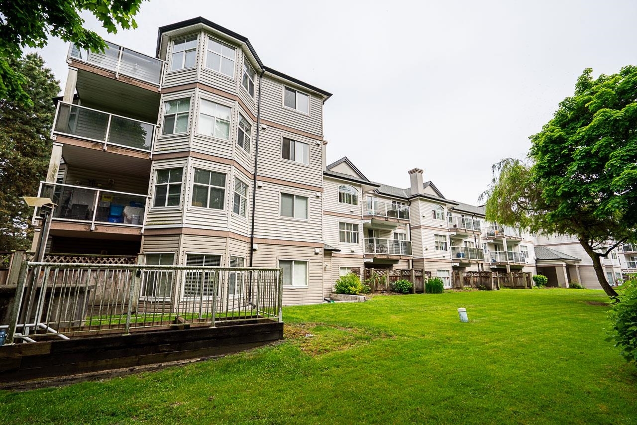 Property Photo: 12739 72 Avenue 401 BC V3W 2M7