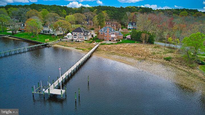 Property Photo:  712 Riverside Pines Court  MD 21801 