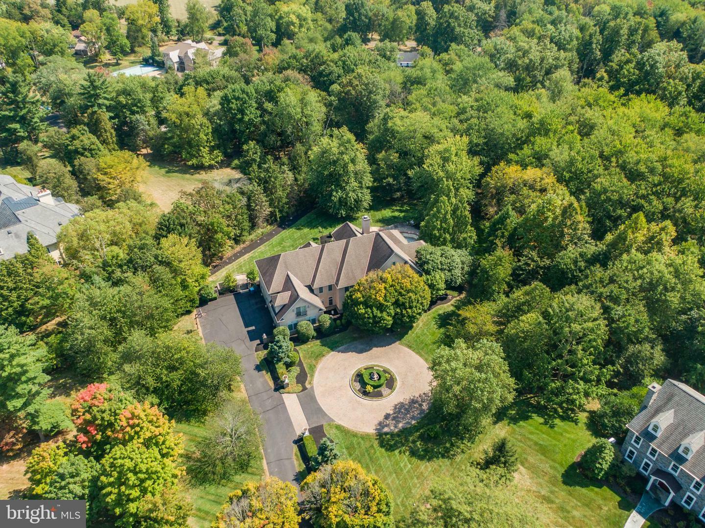 Property Photo: 1389 Lamplighter Circle PA 19436