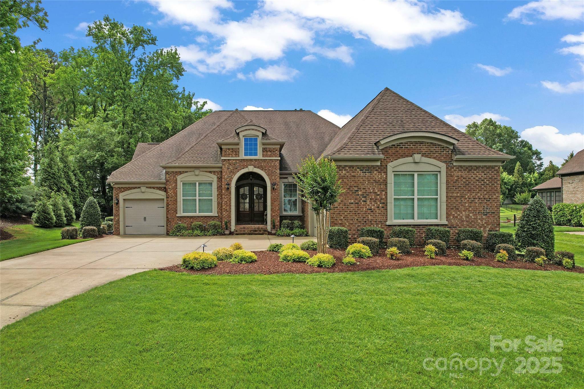Property Photo: 1400 Delaney Drive NC 28104