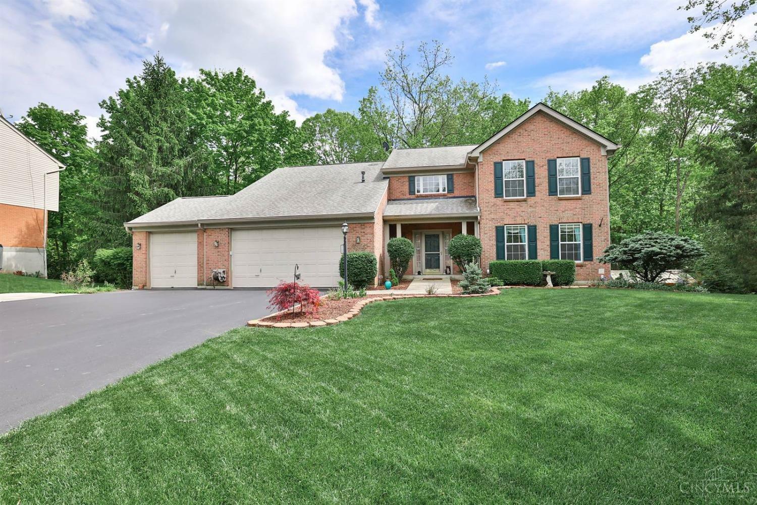 Property Photo: 1103 Springridge Court OH 45150