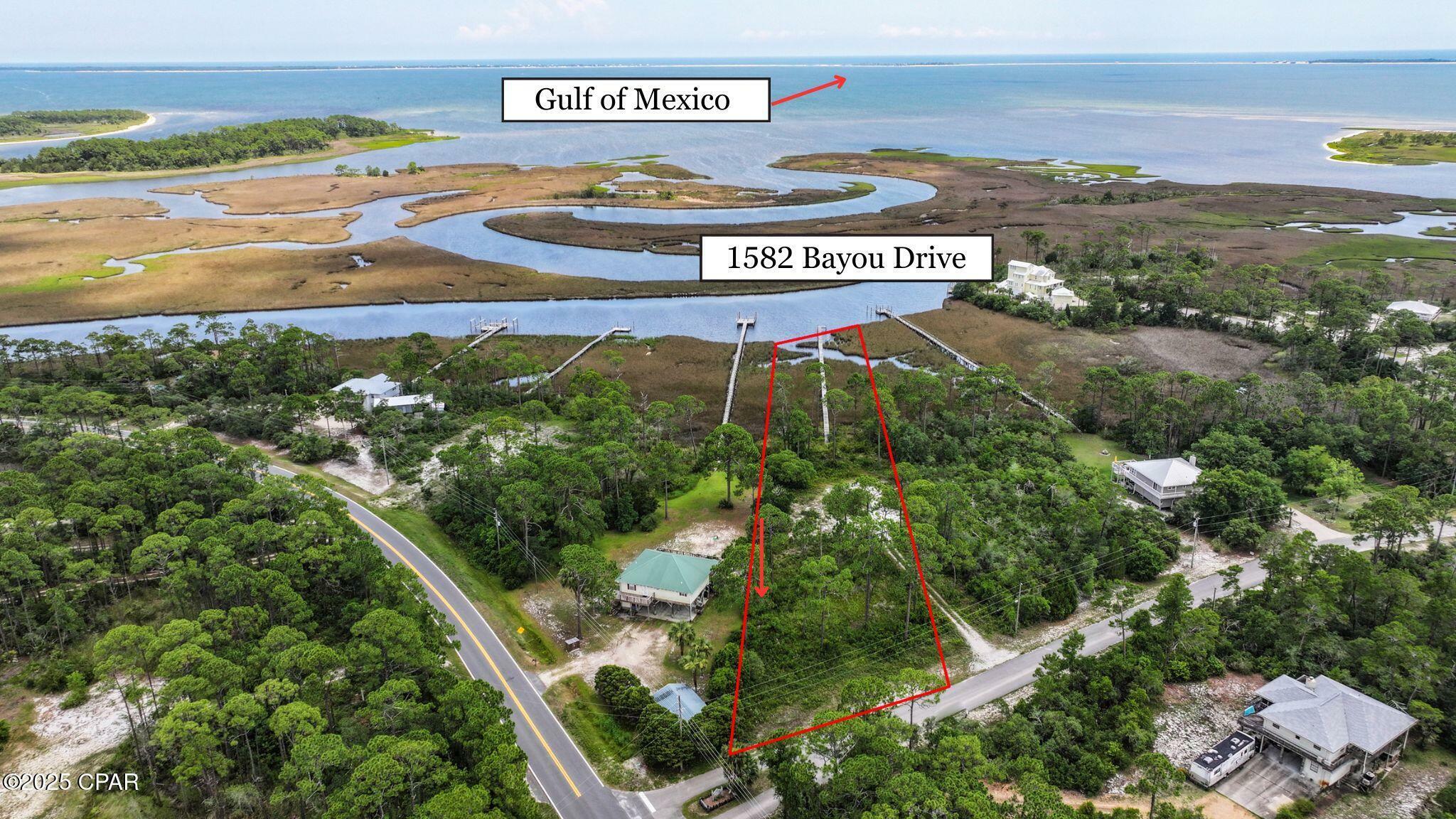 Property Photo: 1582 Bayou Drive FL 32322