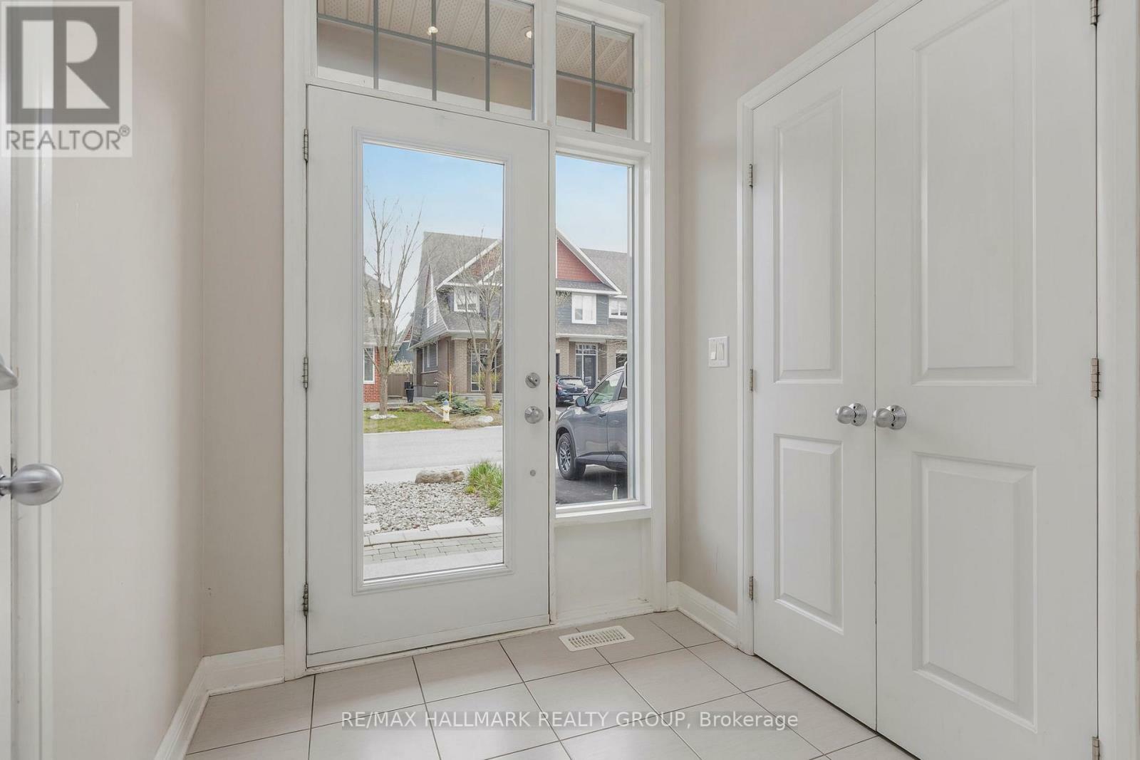Property Photo: 454 Kilspindie Ridge ON K2J 5M8