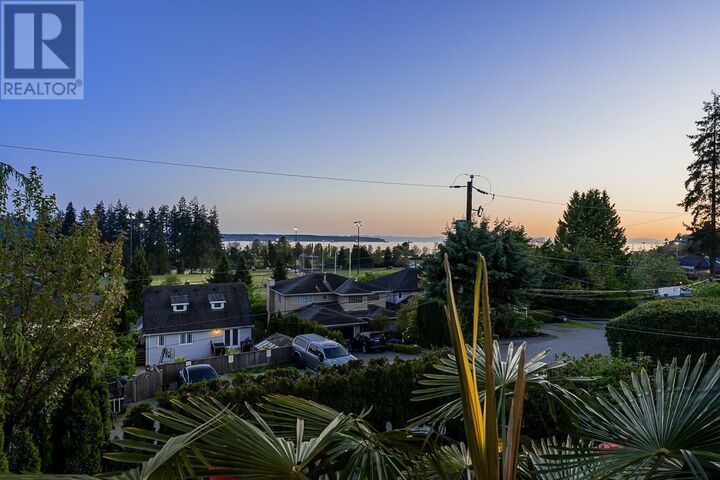 Property Photo:  1075 Esplanade Avenue  BC V7T 1G2 