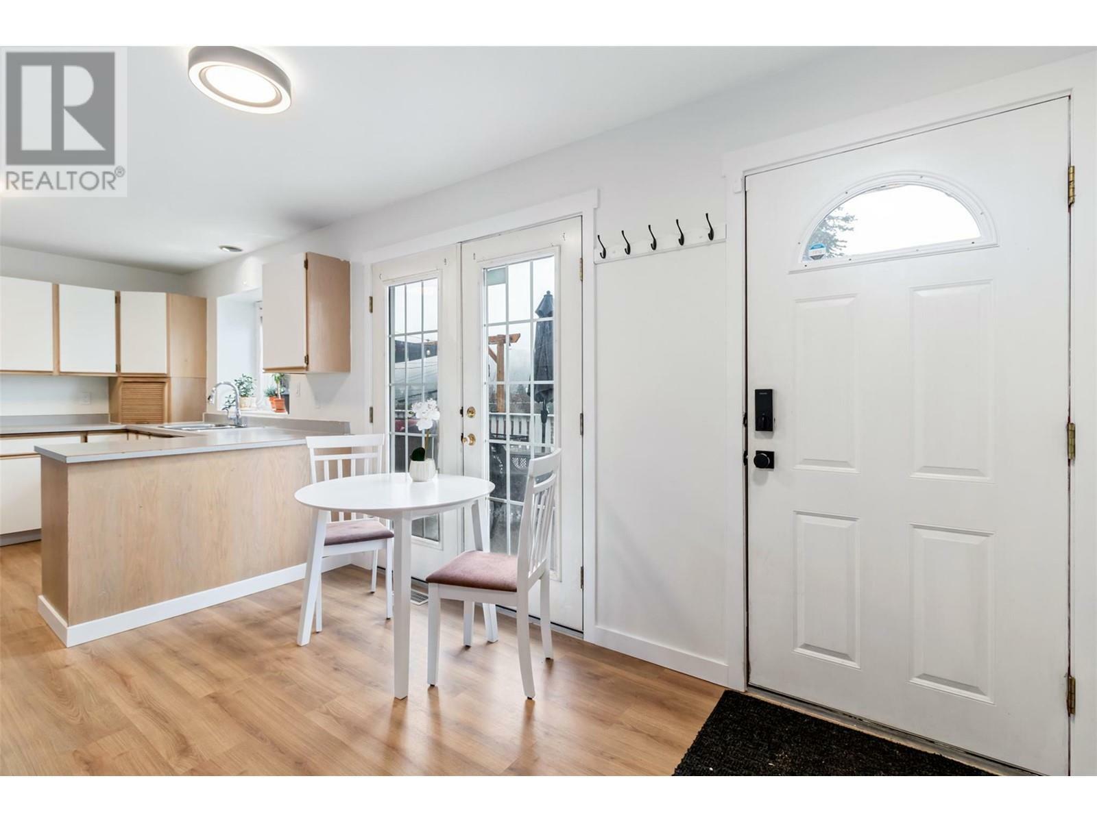 Property Photo: 2096 Shamrock Drive BC V4T 1T8
