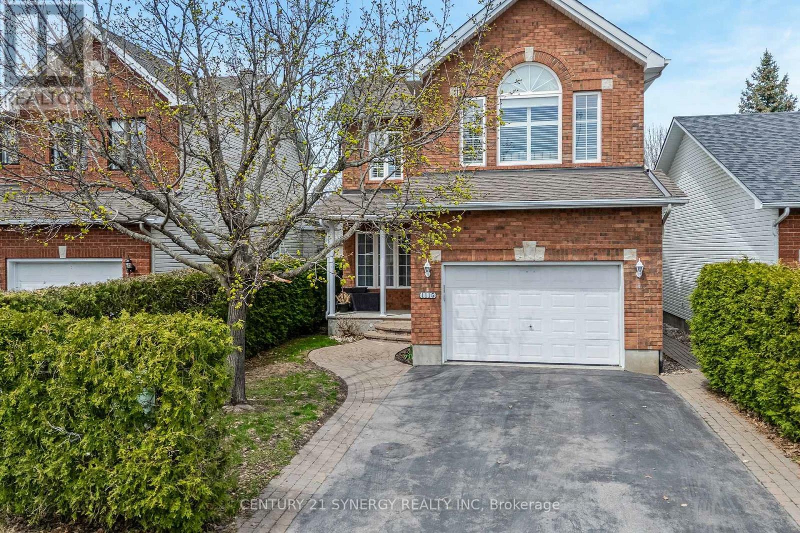 1115 Ambercrest Street  Ottawa ON K1J 1G3 photo