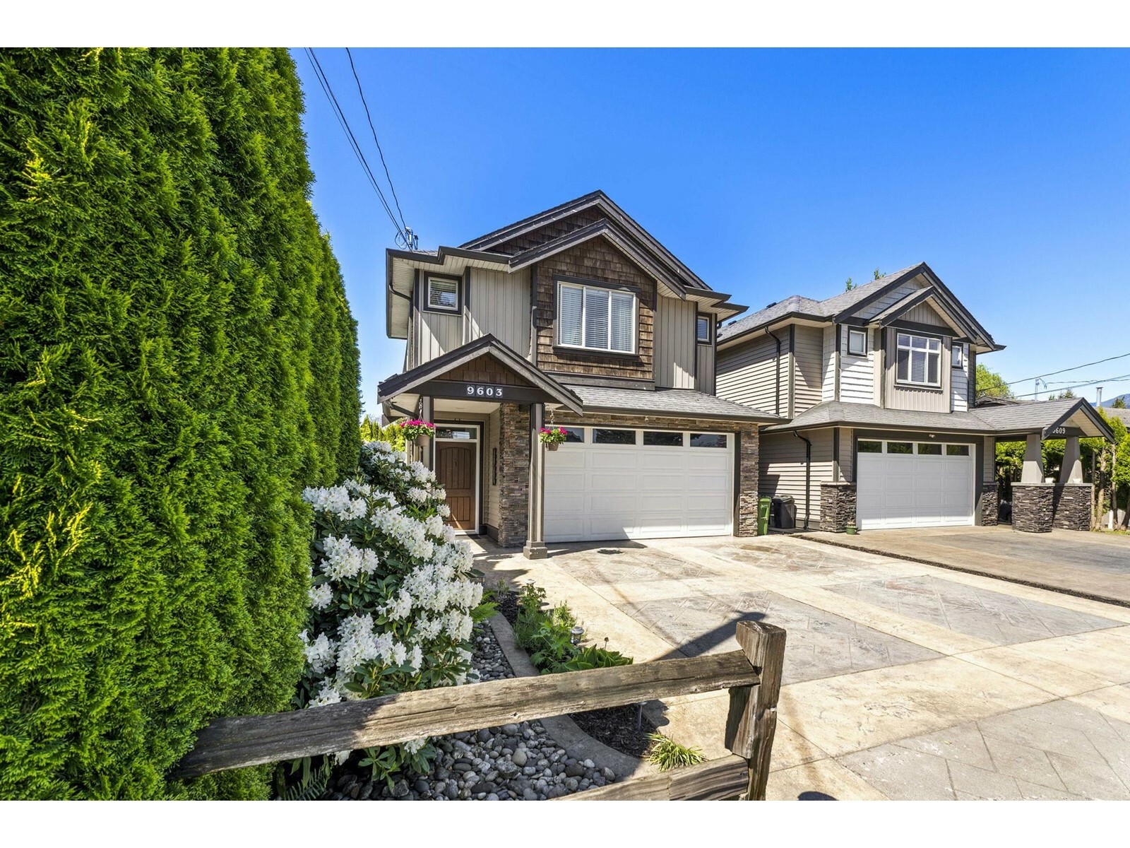 Photo de la propriété: 9603 St. David Street BC V2P 5B5