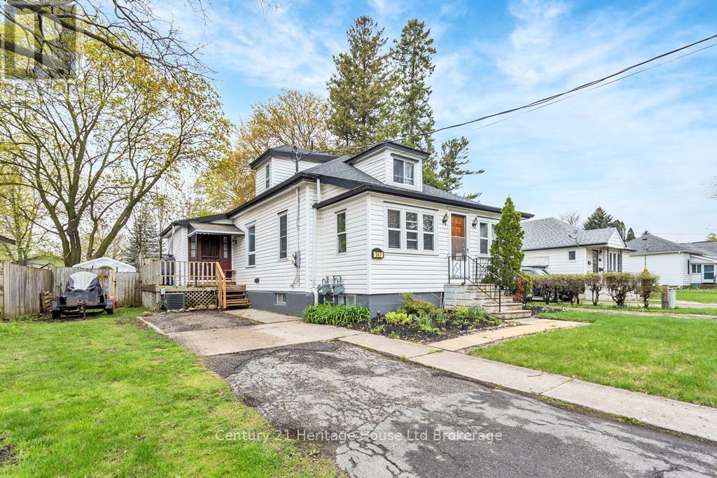 147 Sydenham Street  Woodstock (Woodstock - North) ON N4S 7B7 photo