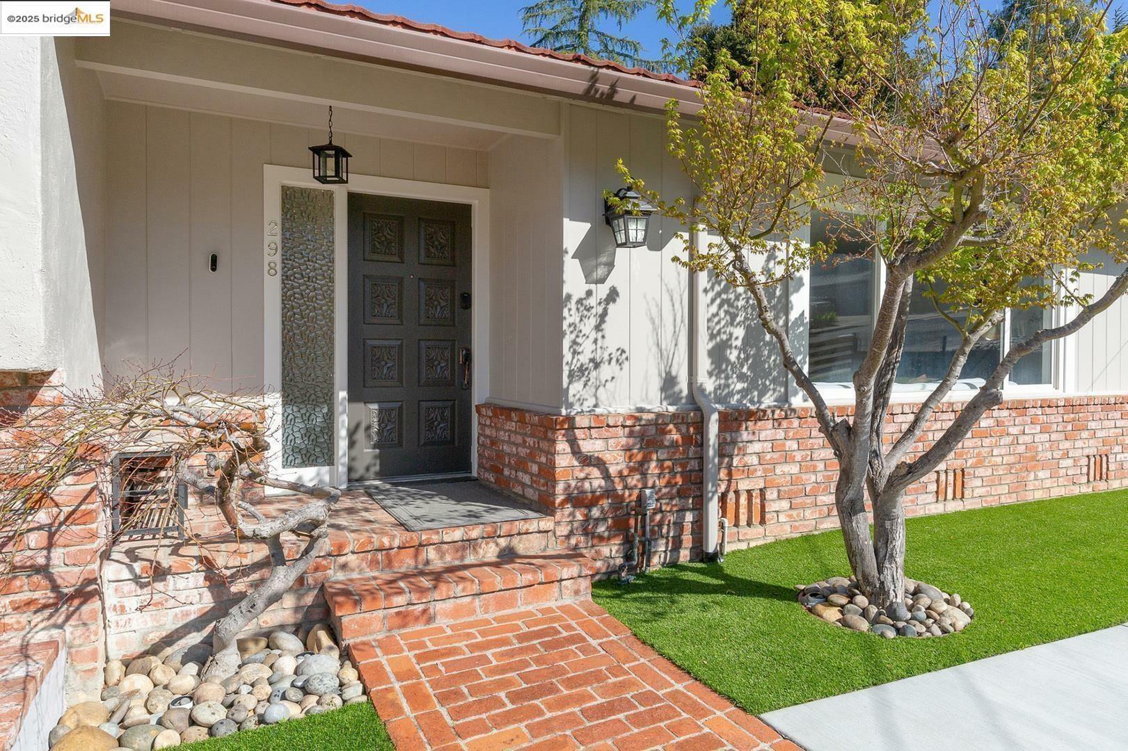 Property Photo: 298 Elysian Fields Dr CA 94605