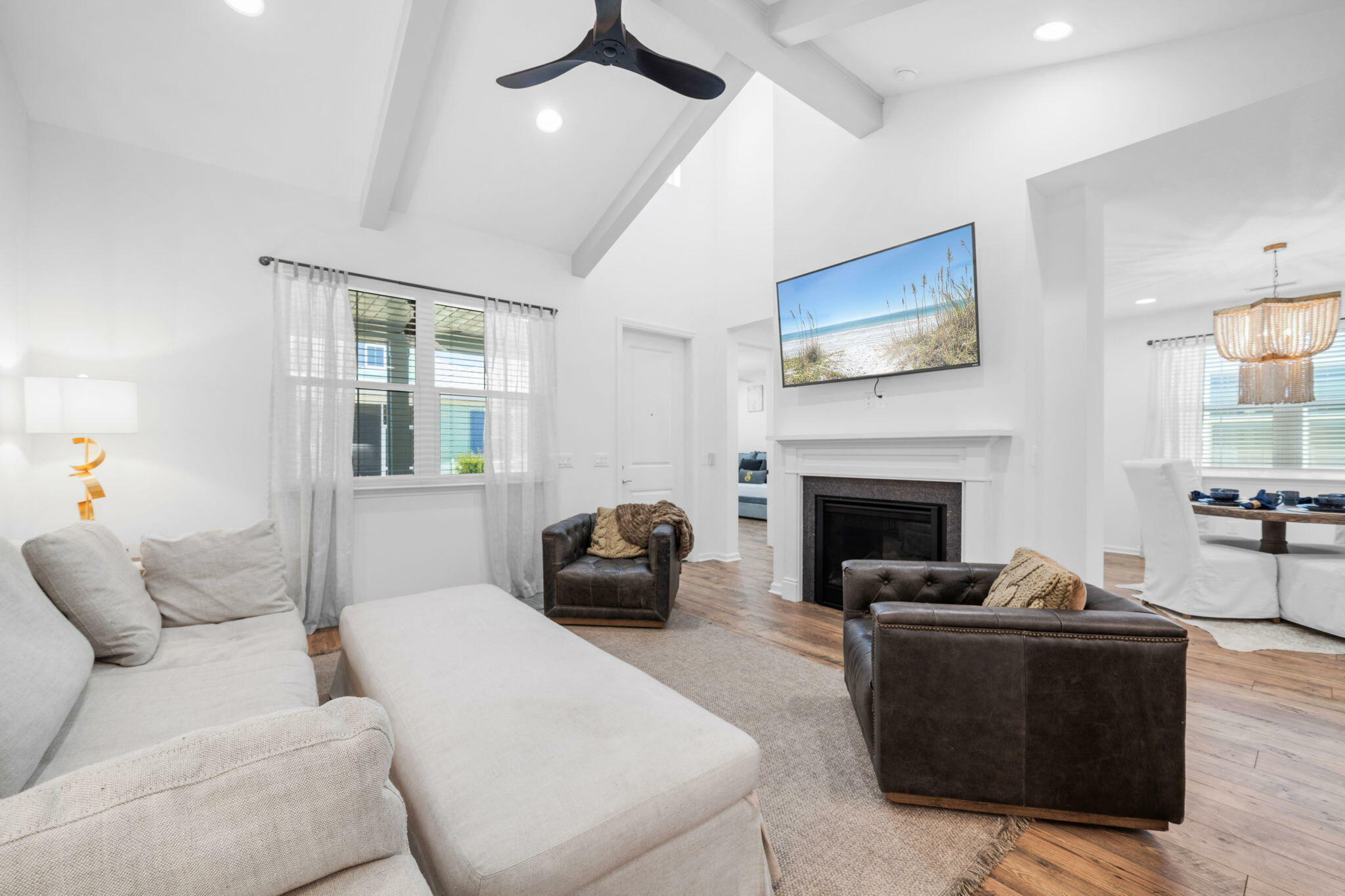 Property Photo: 8676 Coral Reef Way FL 32413