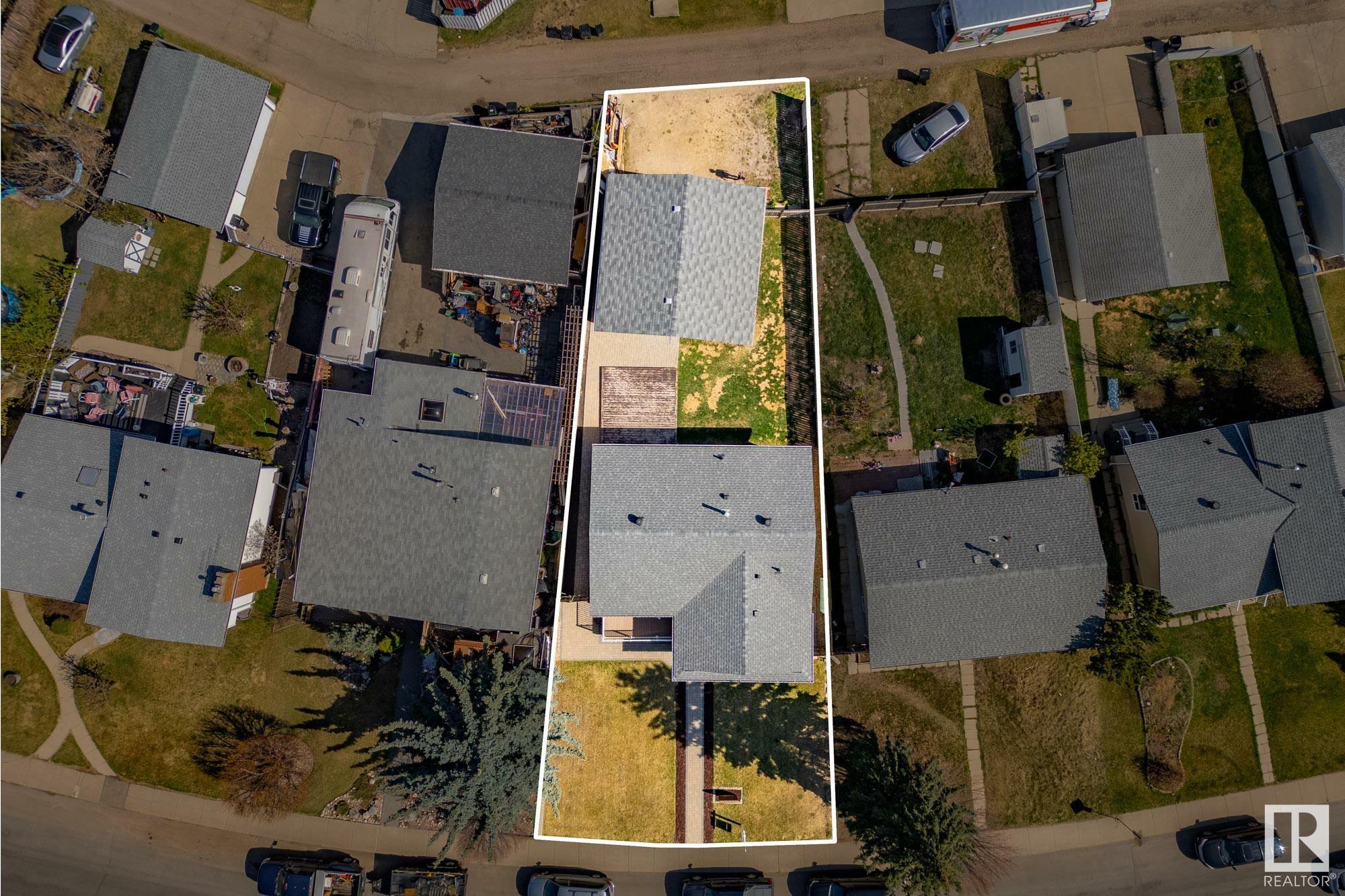 Property Photo: 359 Knottwood Road NW AB T6K 2G4