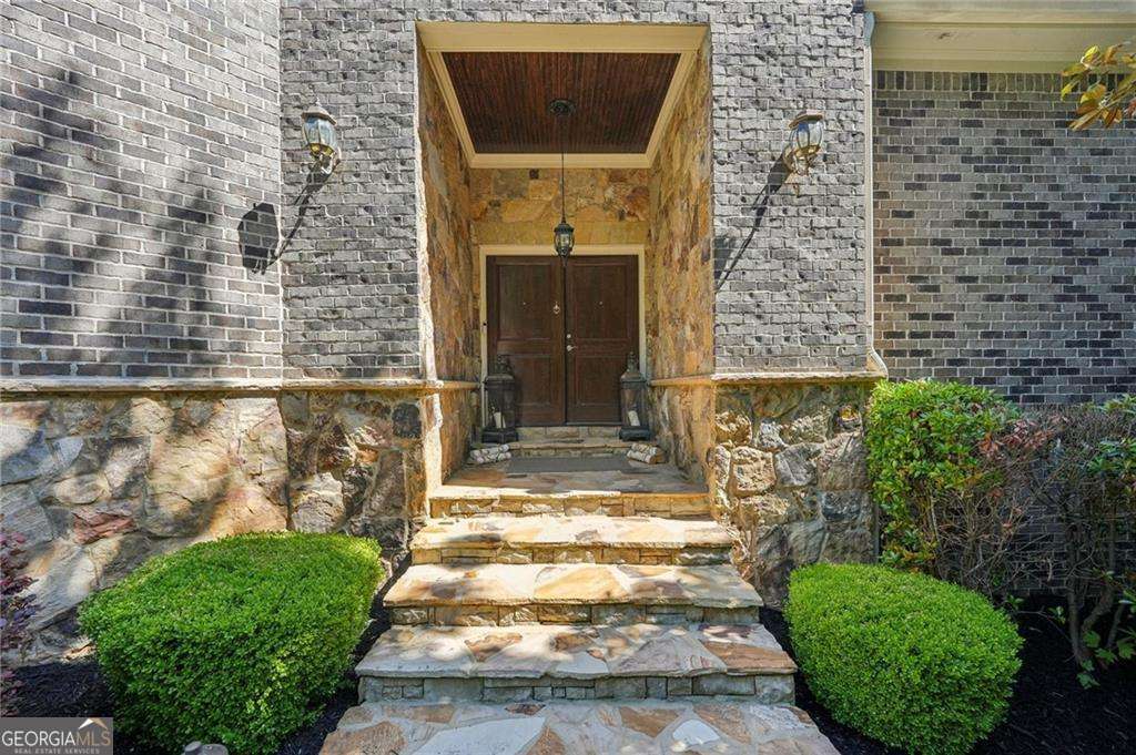 Property Photo: 4162 Cumberland Point Drive GA 30504
