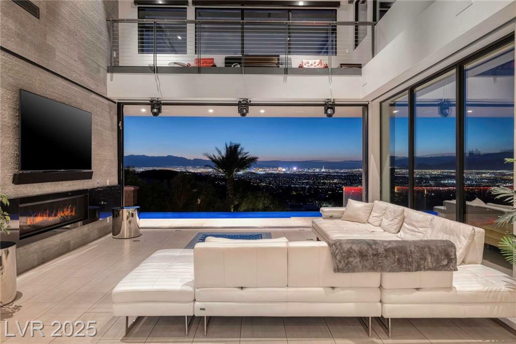 Property Photo: 750 Dragon Ridge Drive NV 89012