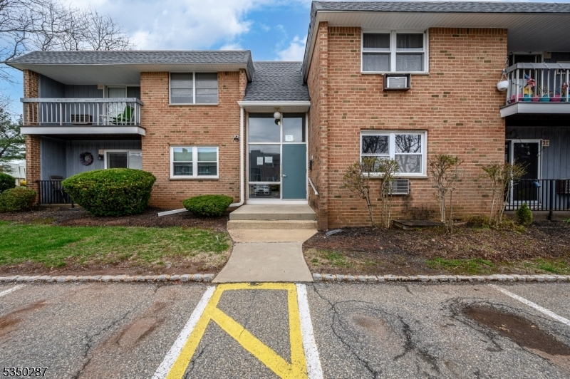 806 Eves Drive 3E  Hillsborough Twp. NJ 08844 photo