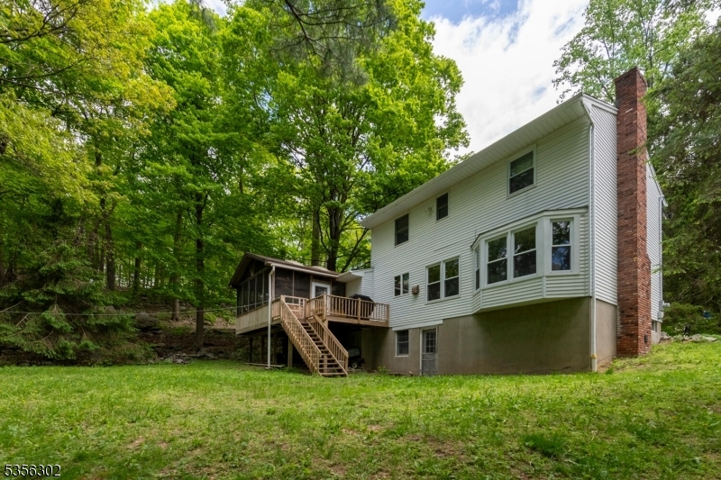 Property Photo: 6 Longview Ln NJ 07461