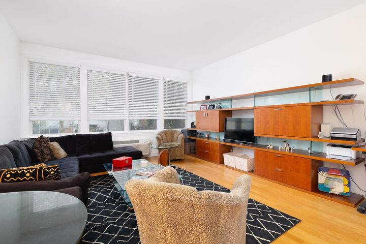 30 Constitution Way 206  Jc, Greenville NJ 07305 photo