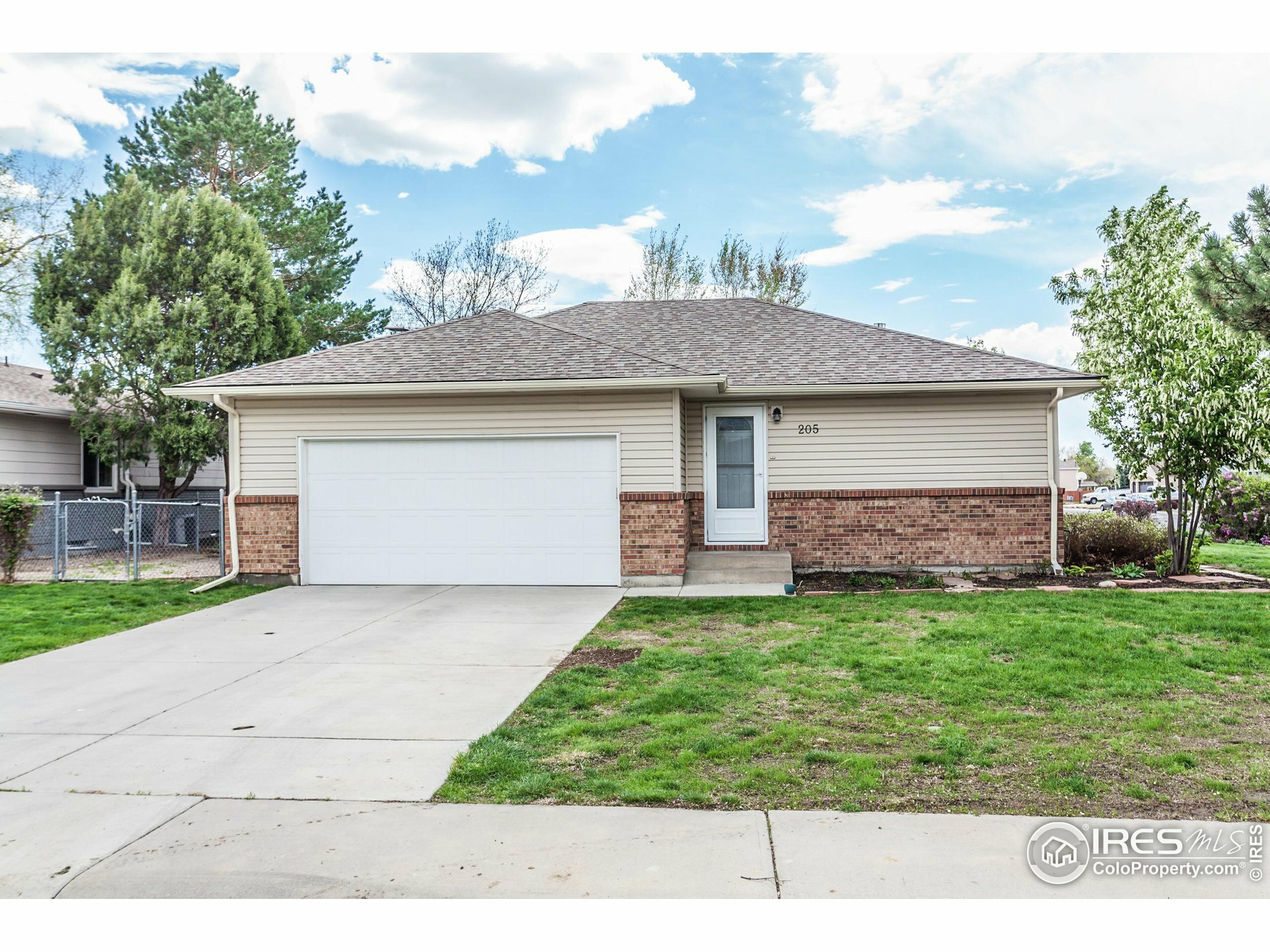 Property Photo: 205 Maple Ct CO 80550