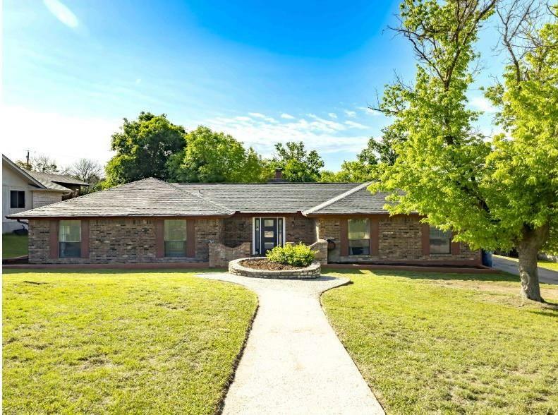 Property Photo: 419 Timber Ridge Dr TX 78028