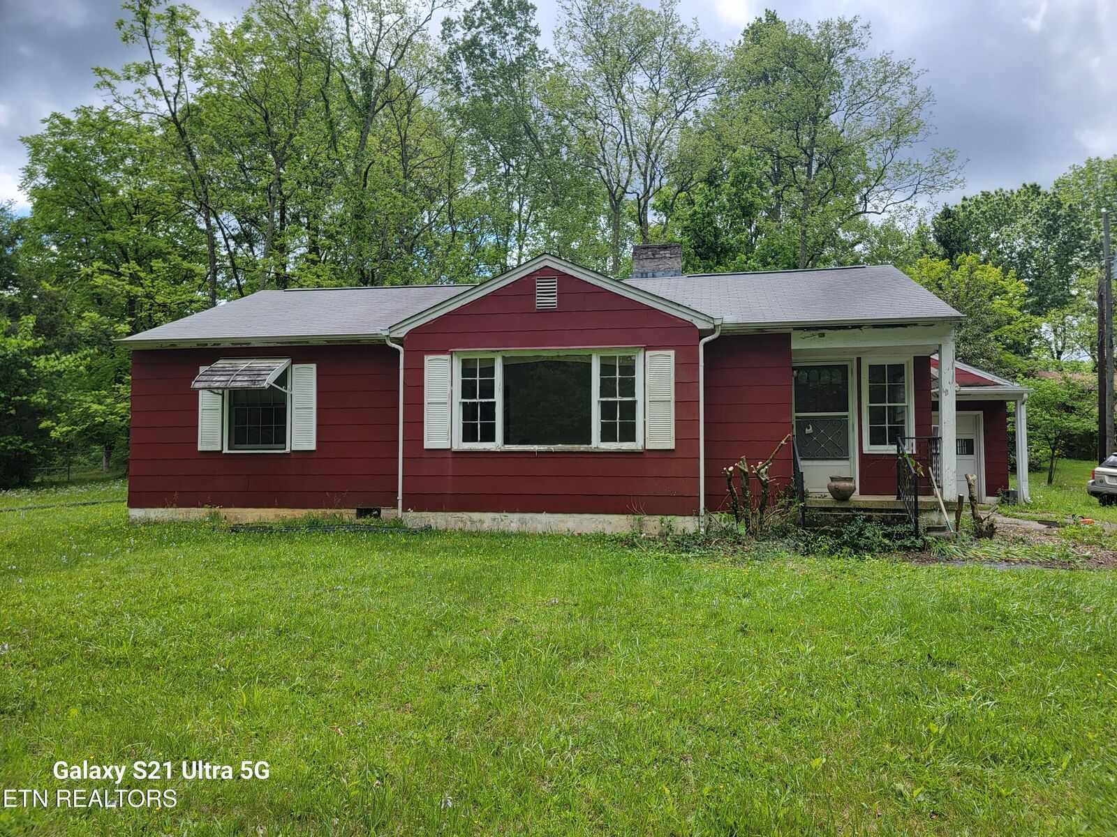 Property Photo:  1114 E Hendron Chapel Rd  TN 37920 