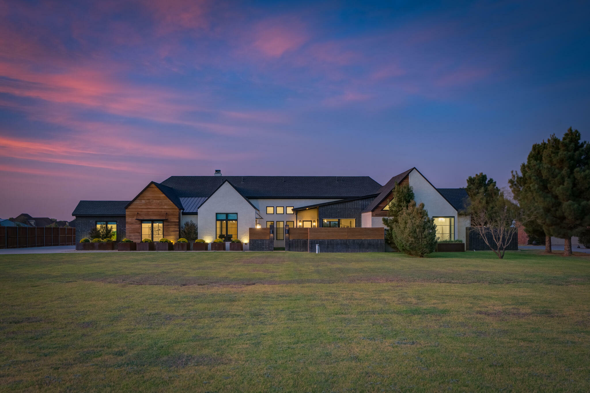 Property Photo: 8114 County Road 7000 TX 79407