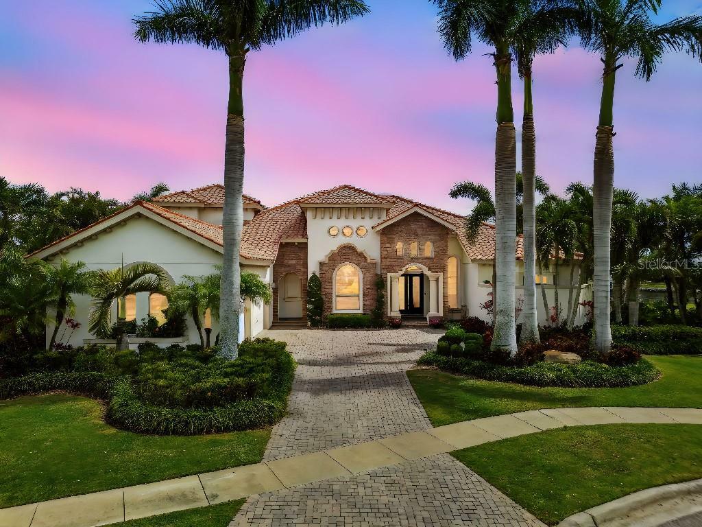 Property Photo:  5405 Tybee Island Drive  FL 33572 