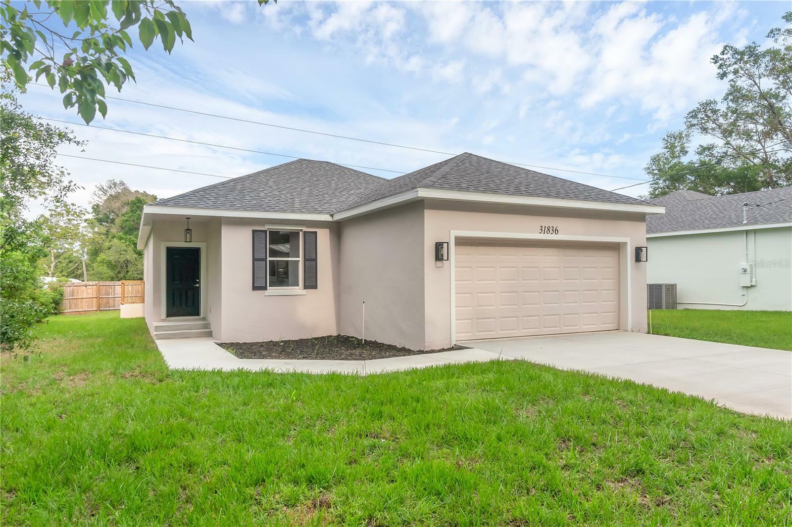 Property Photo: 31836 Sybil Avenue FL 32776