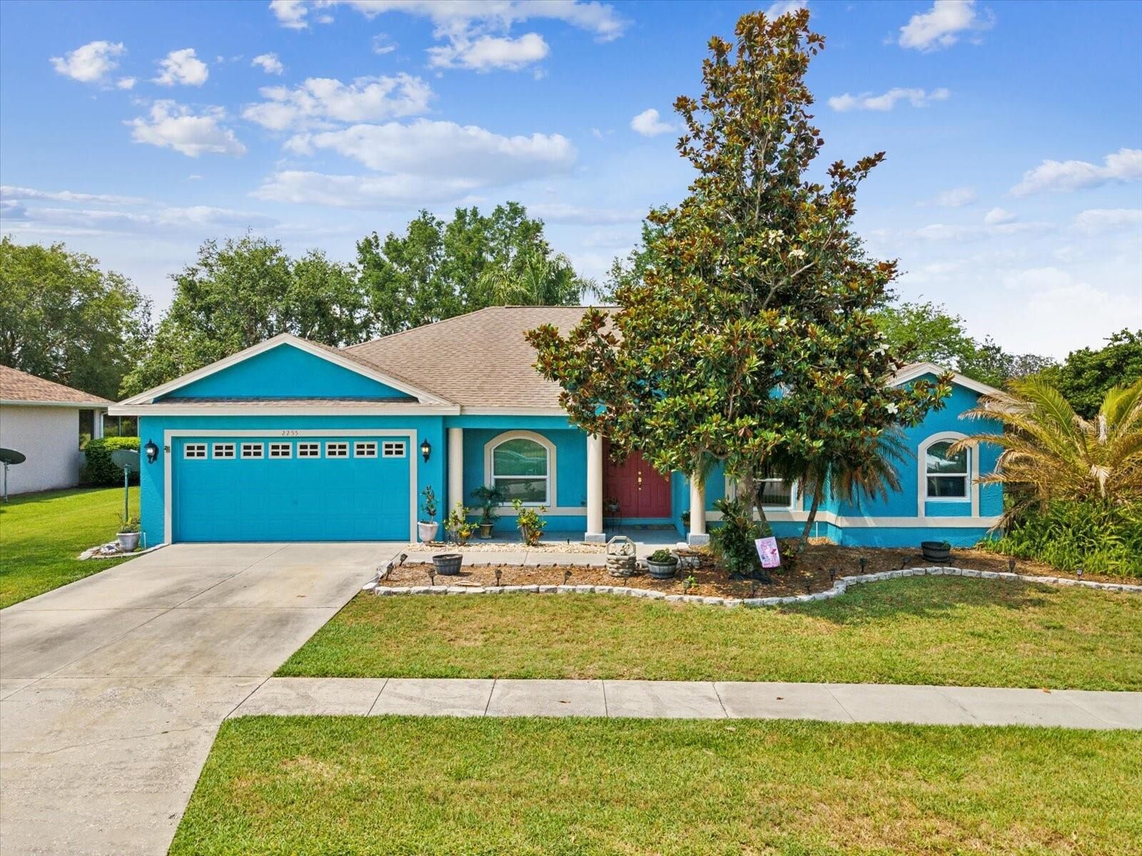 Property Photo:  2255 Long View Circle  FL 34604 