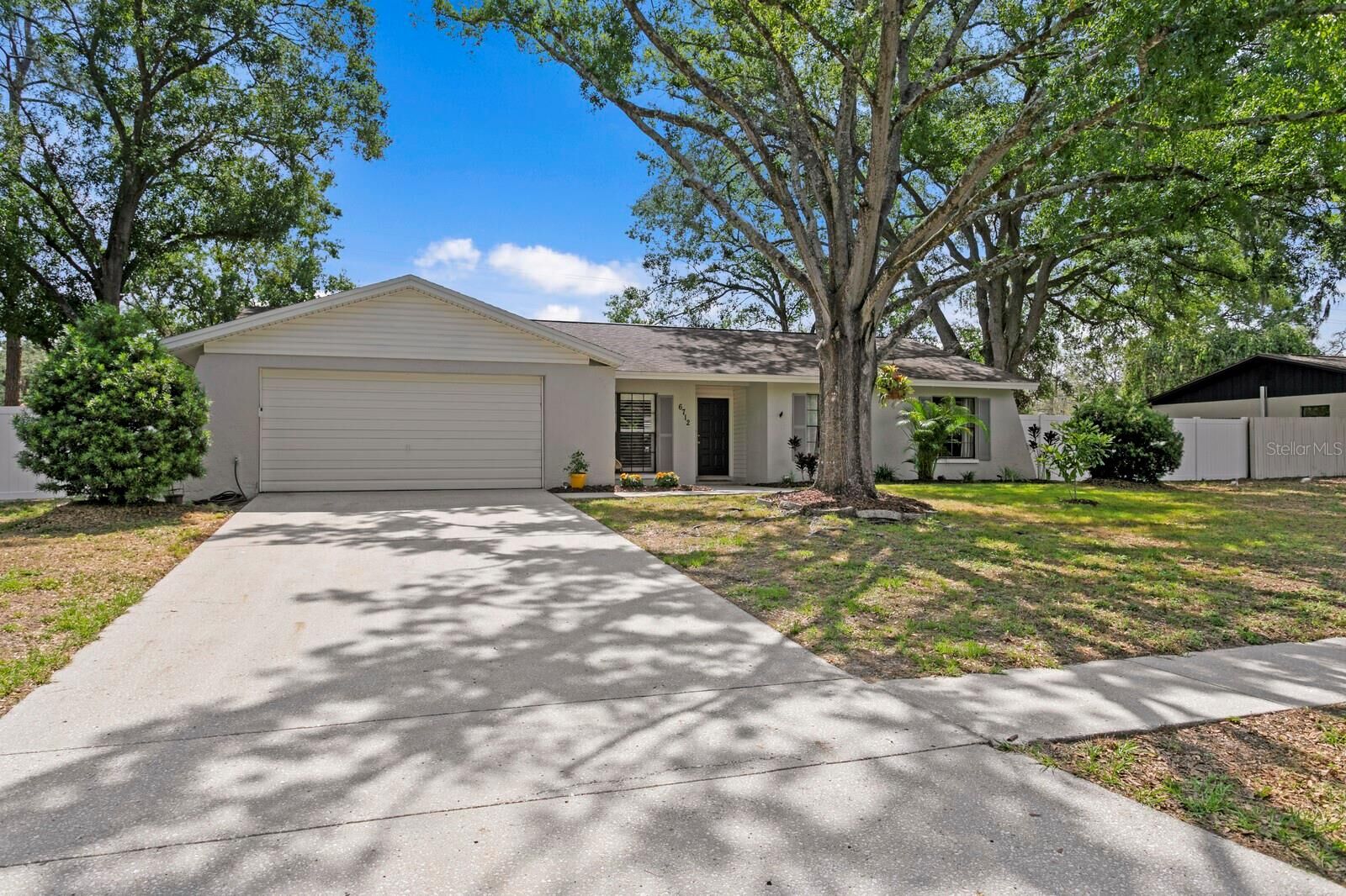 Property Photo:  6712 Jennifer Drive  FL 33617 