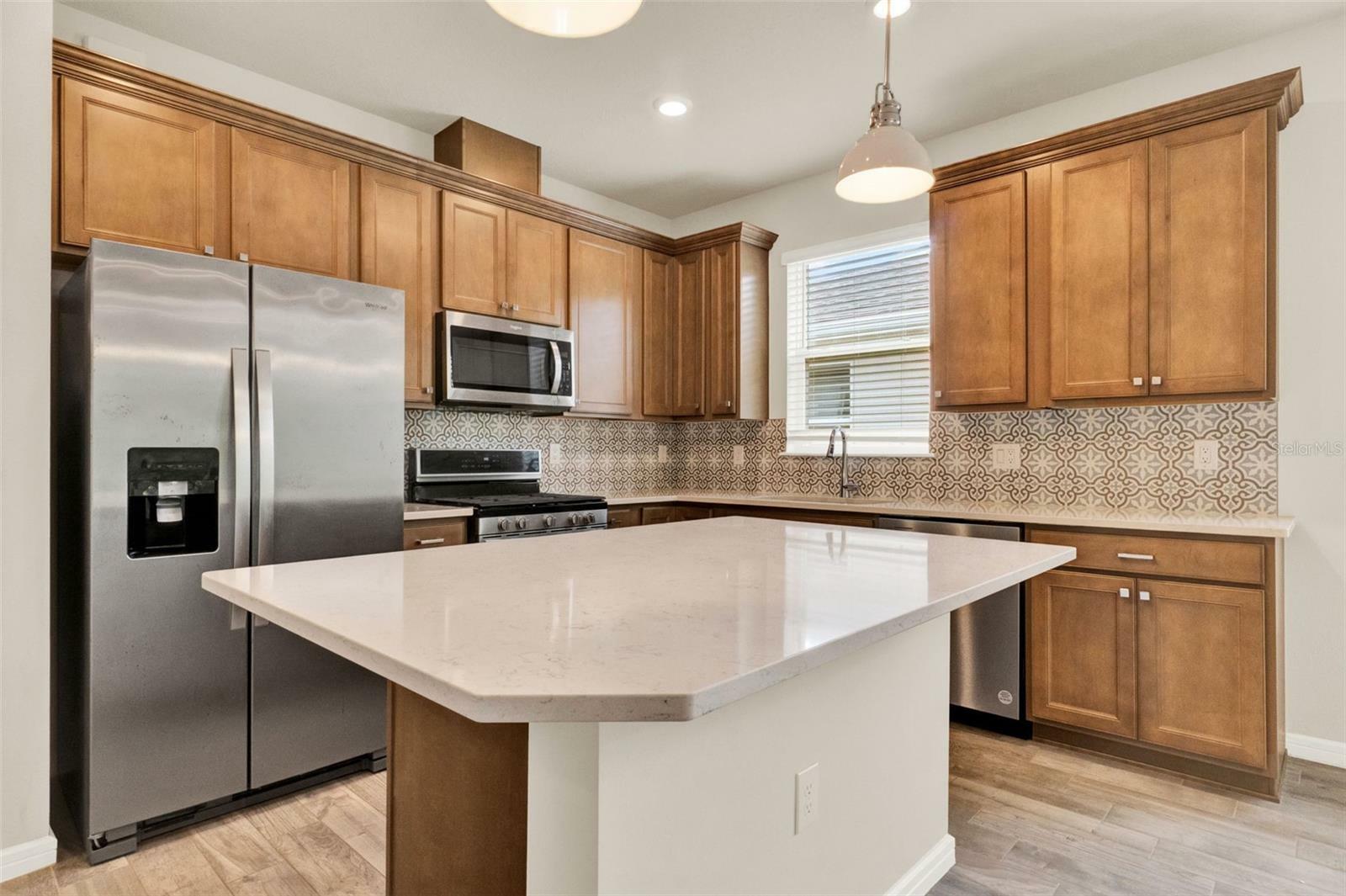 Property Photo: 2458 Cliff Way FL 34771
