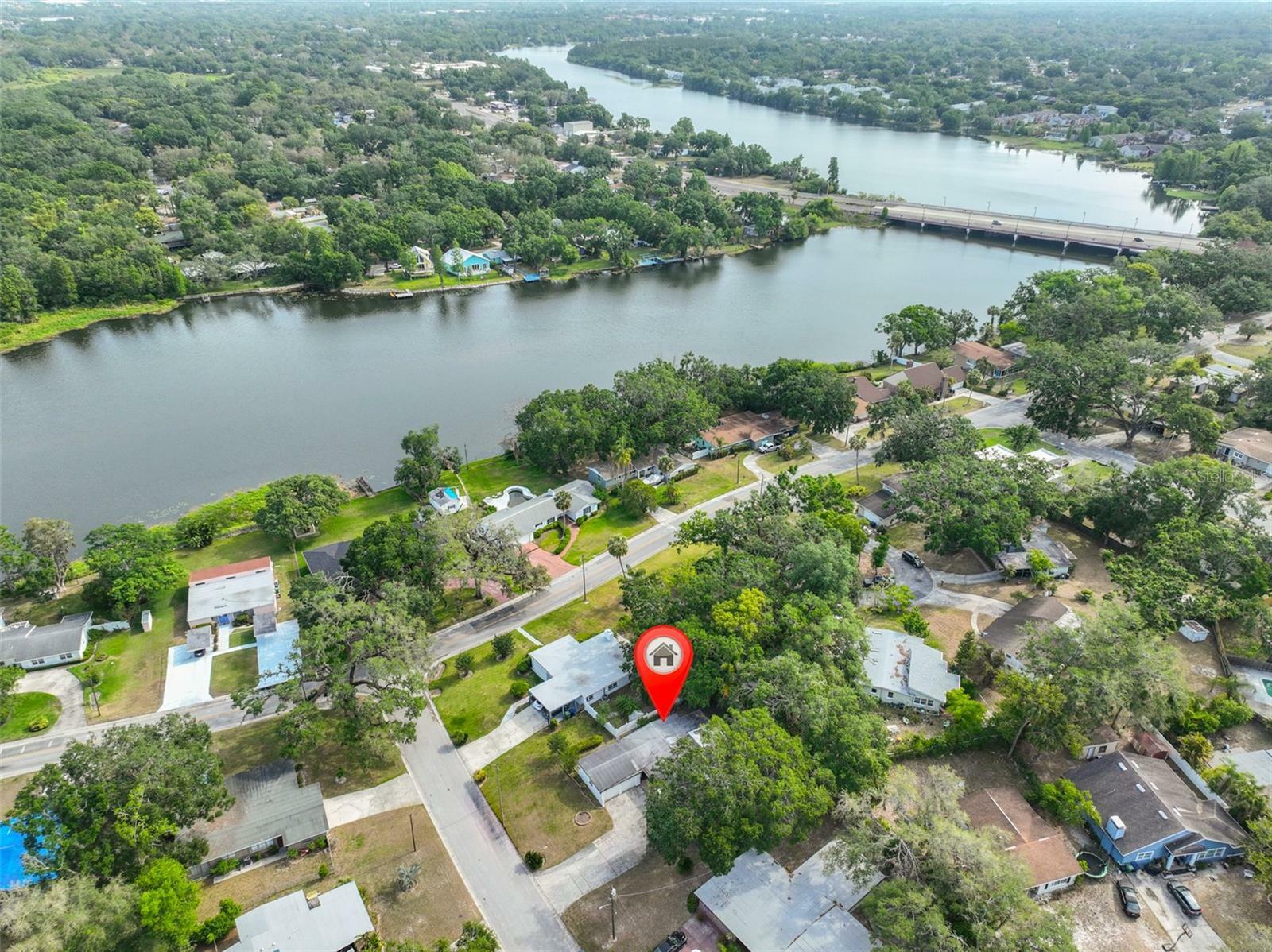 Property Photo: 6603 Oakview Terrace FL 33610