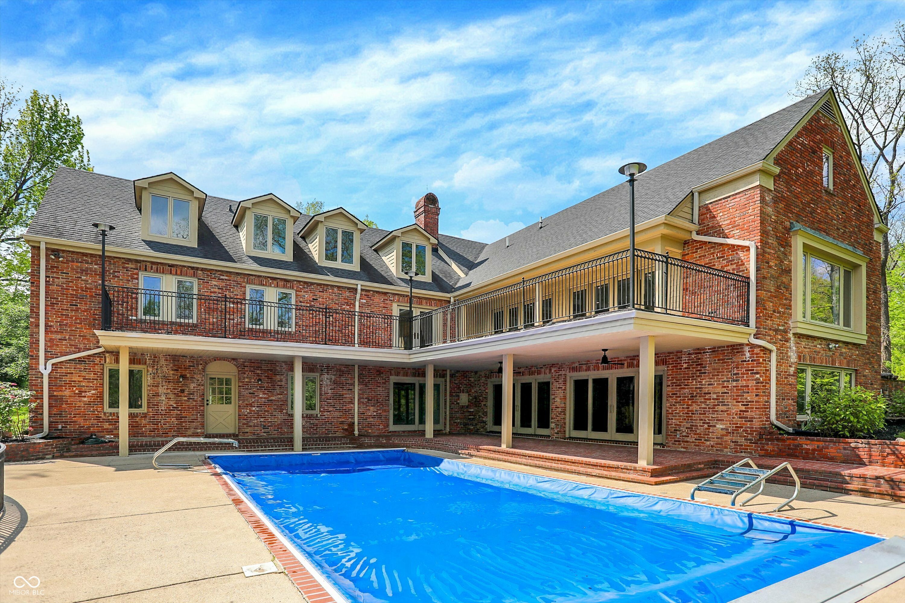 Property Photo: 8602 Frontgate Lane IN 46256