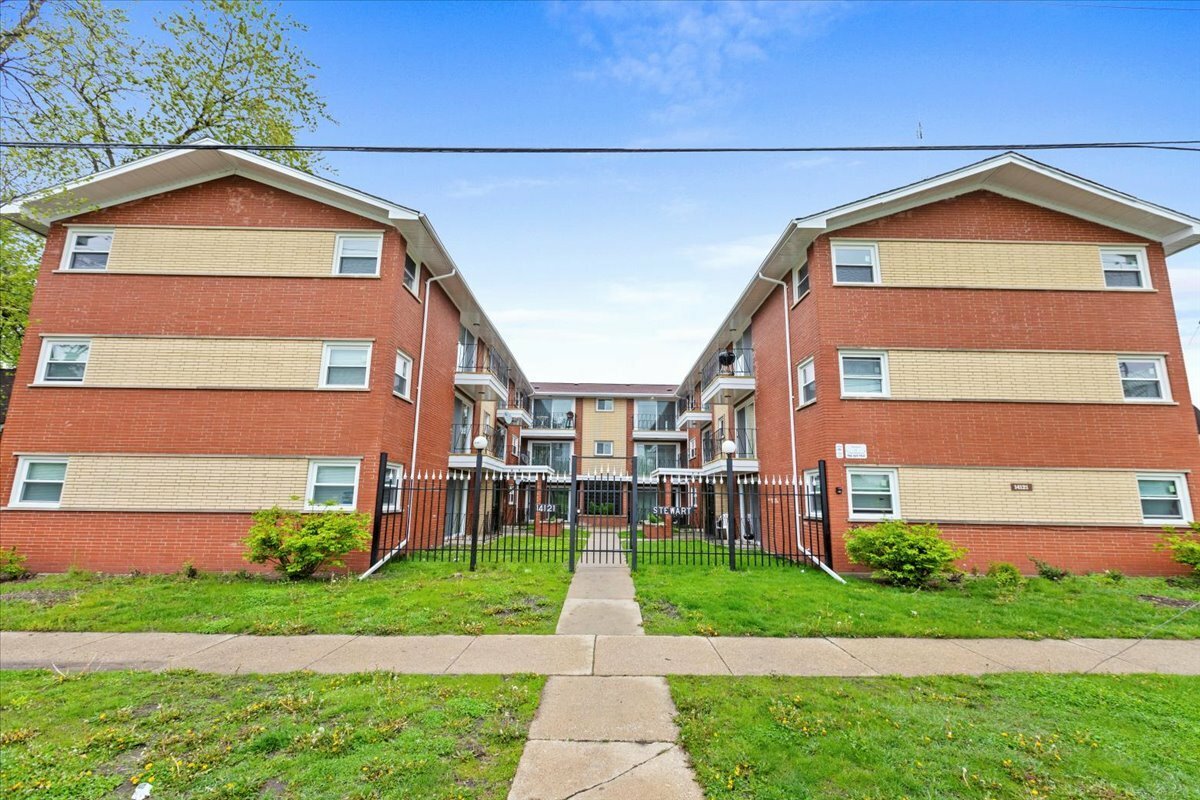 14121 S Stewart Avenue 2C  Riverdale IL 60827 photo