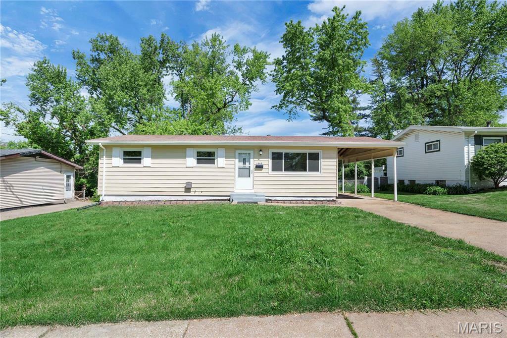 Property Photo: 1065 Hadwin Drive MO 63033