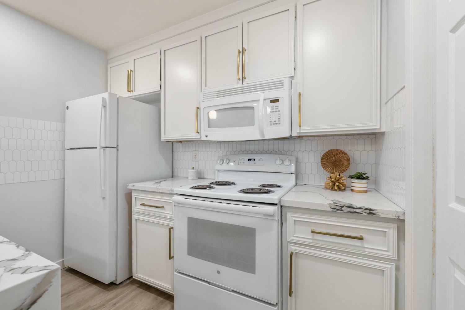 Property Photo:  2020 Benita Drive 1  CA 95670 