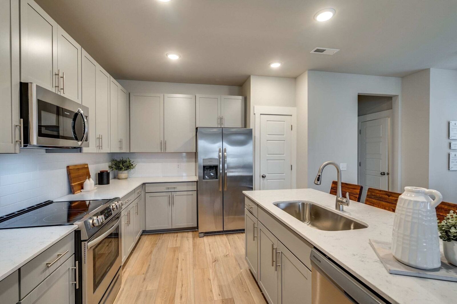 Property Photo:  1223 Ross Farms Blvd  TN 37043 