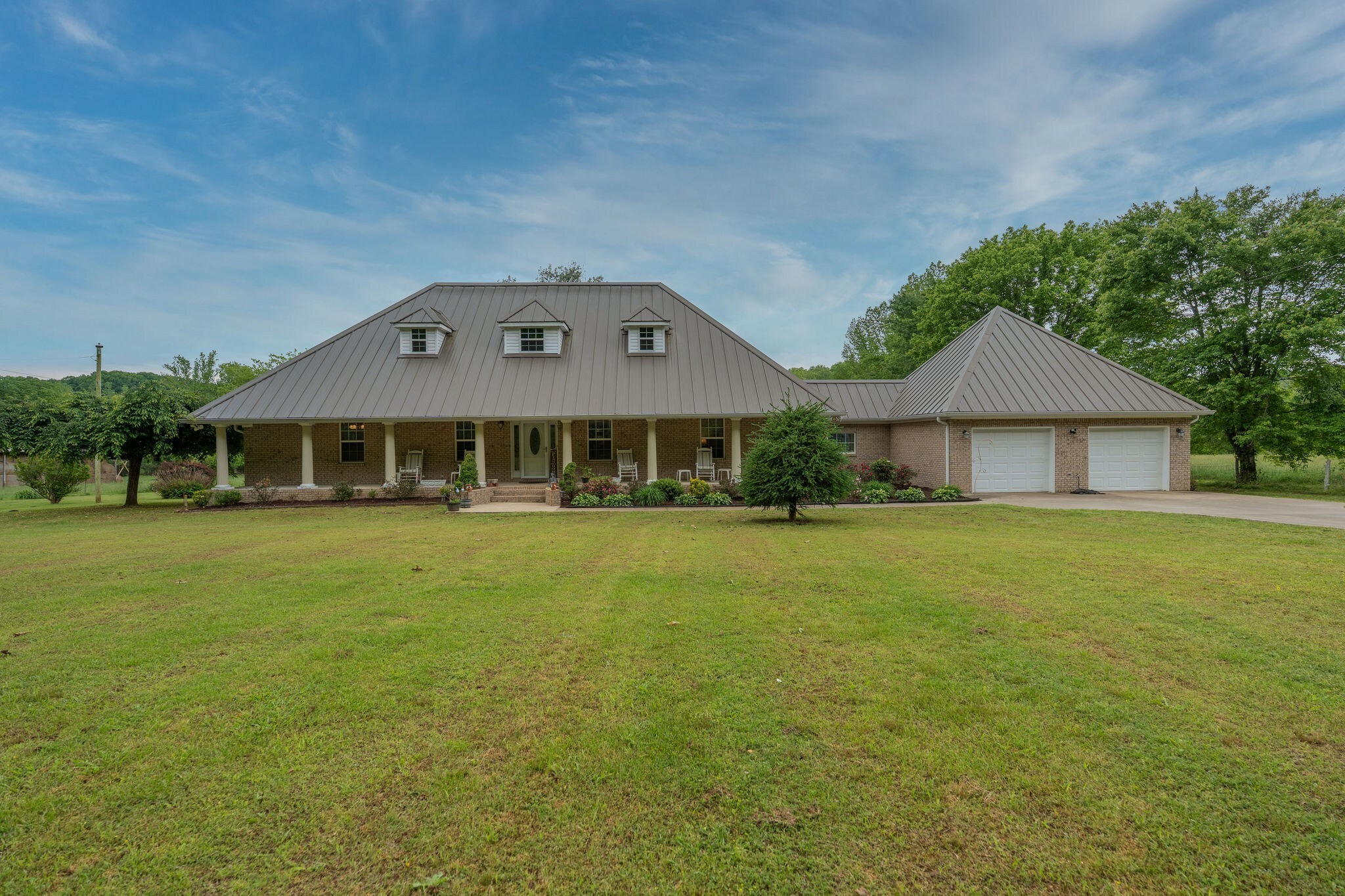 Property Photo: 8276 Middle Butler Rd TN 38463