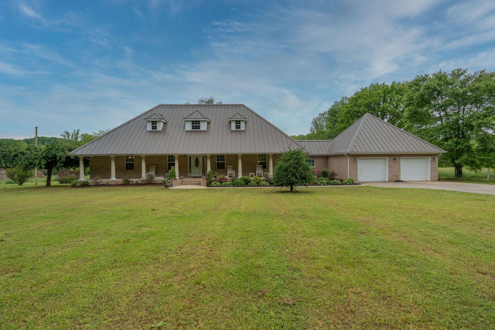 Property Photo: 8276 Middle Butler Rd TN 38463