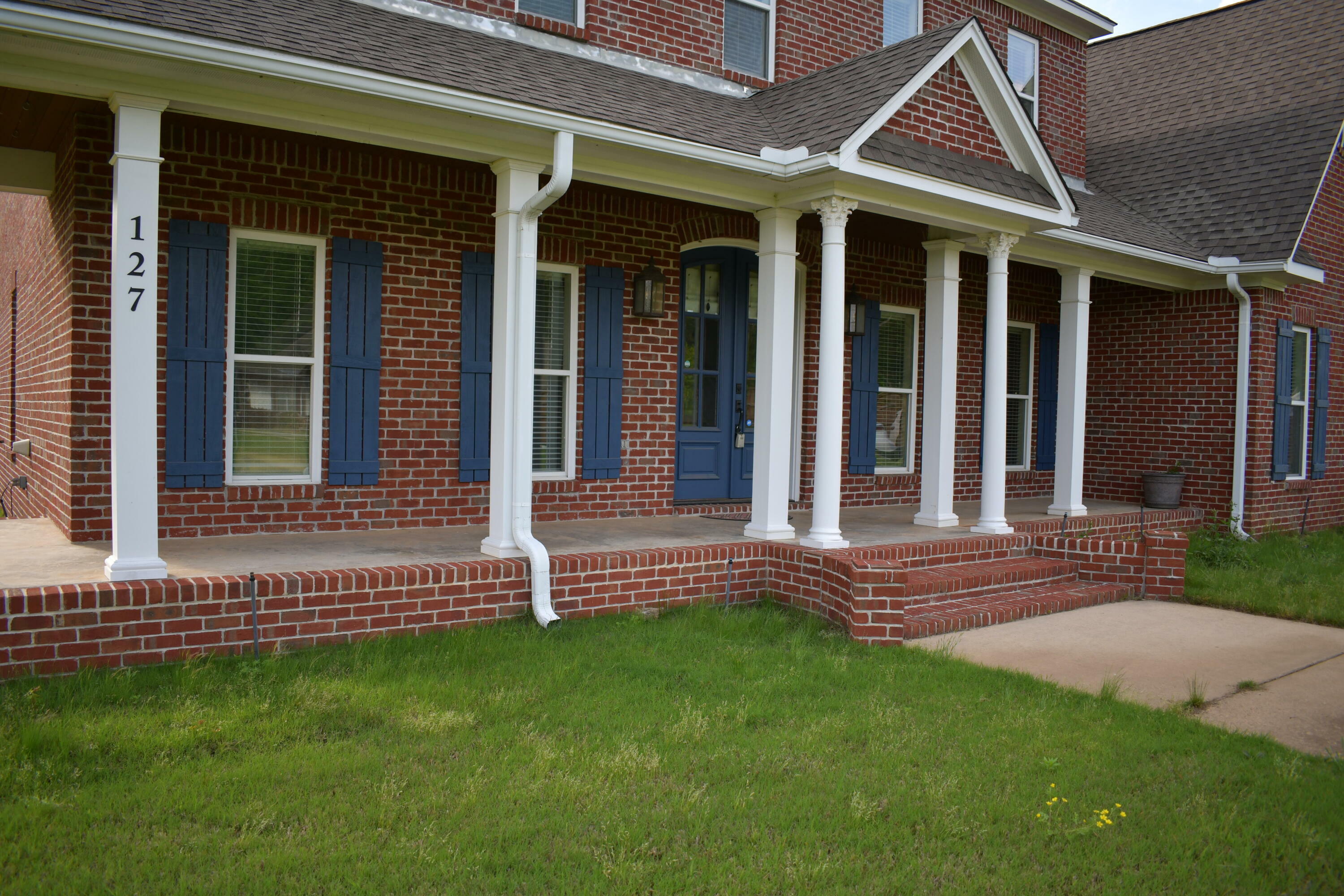 Property Photo: 127 Wilsong Village MS 38866