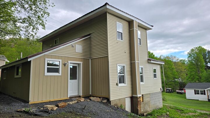 Property Photo: 105 Taylor St PA 16912