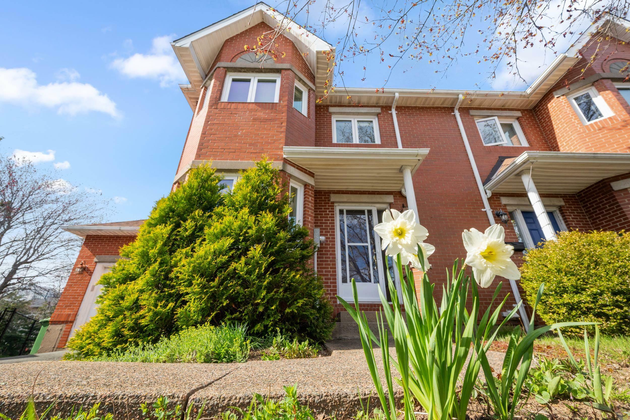 Property Photo: 63 Trailwood Place NS B3M 3X9