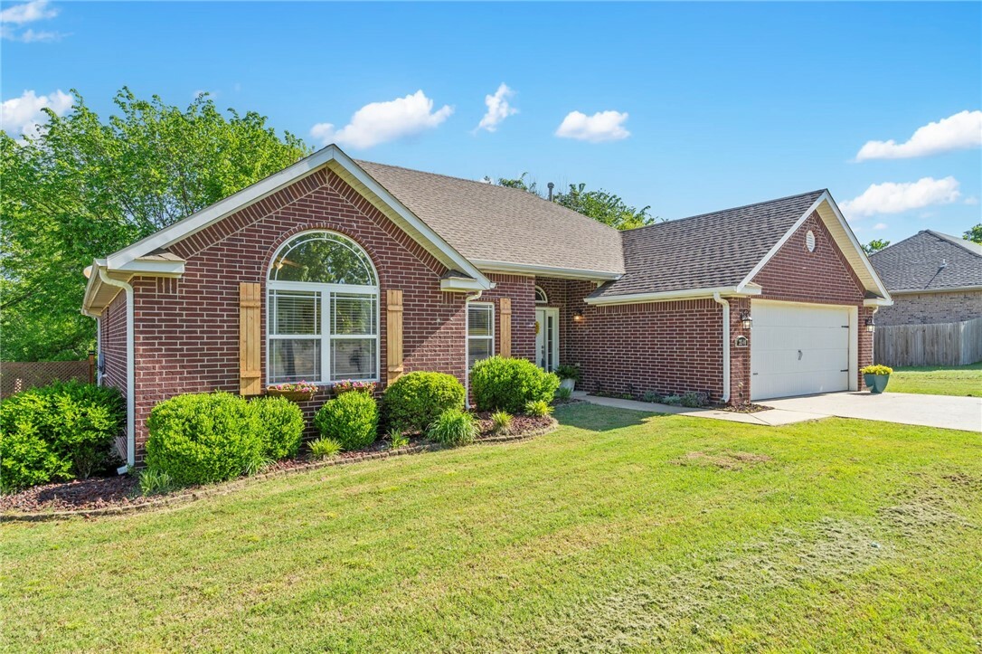 3540 W Clearwood Drive  Fayetteville AR 72704 photo